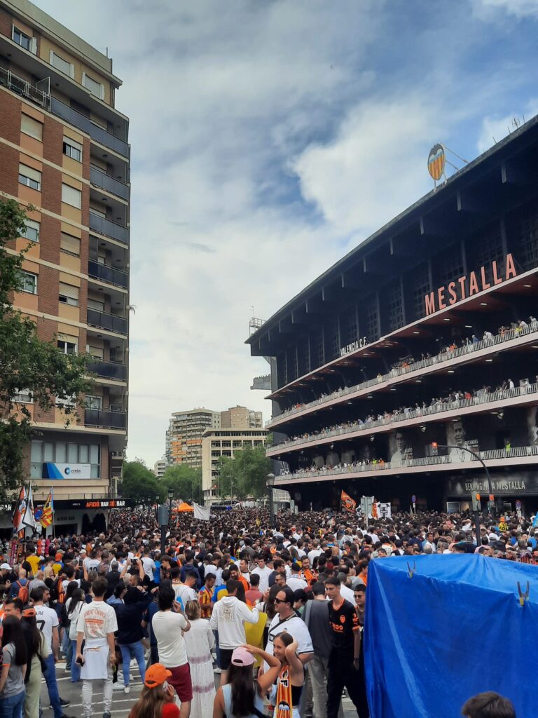 Fans gather outside Mestalla before protest
